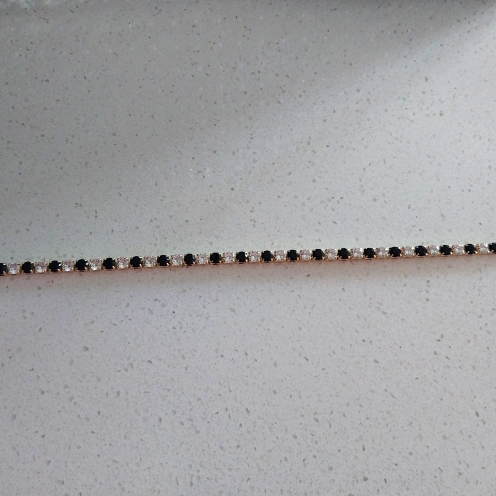 Jewelry - Picture 2 of 3
